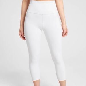 Elation capri white leggings from Athleta, in perfect condition size XS